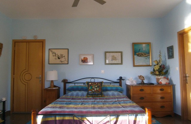 Apartment with 3 bedrooms each with private bathroom to rent