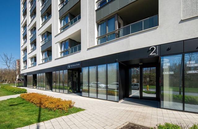 Apartment with a Balcony | Parking | City View | Smart TV | Remote Work | Krakow