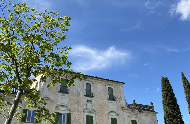 Apartment with access to pool in the annex of an 18th-century villa