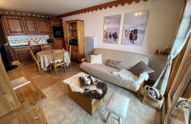 Apartment with balcony at the foot of the slopes, ideal for families!