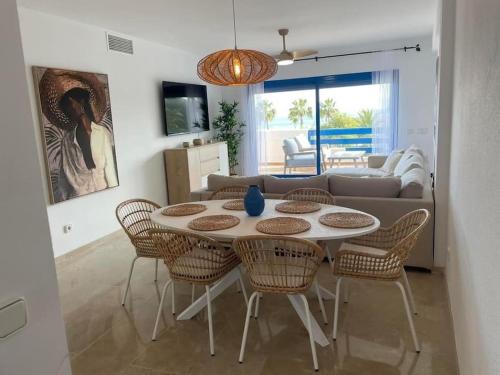Apartment with Sea Views! Duquesa Suites Golf & Gardens