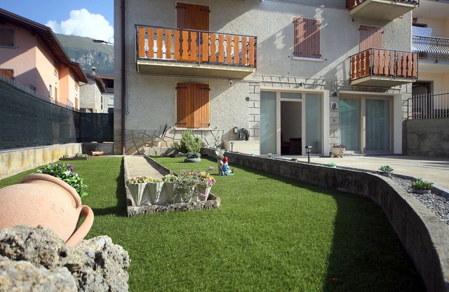 APARTMENT WITH TWO BEDROOMS, DINING ROOM, KITCHEN AND BATHROOM WITH SHOWER