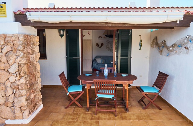 APARTMENT WITH VIEWS. BARBECUE, SWIMMING POOLS AND AIR CONDITIONING