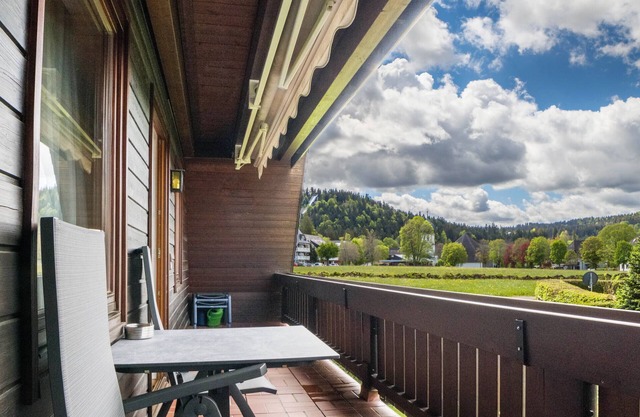 Apartment 'Wohnung 2 Mit Balkon Und Aussicht' with Balcony and Wi-Fi