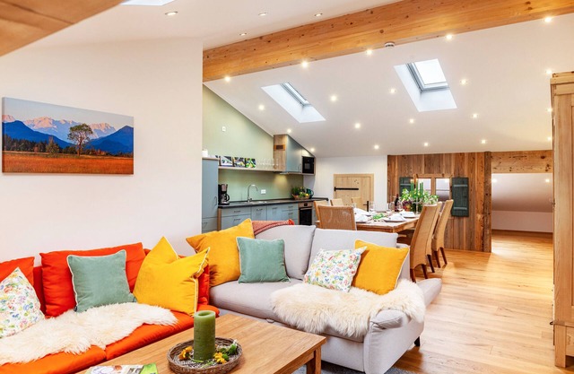 Apartment 'Xaver' with Shared Garden, Balcony and Wi-Fi