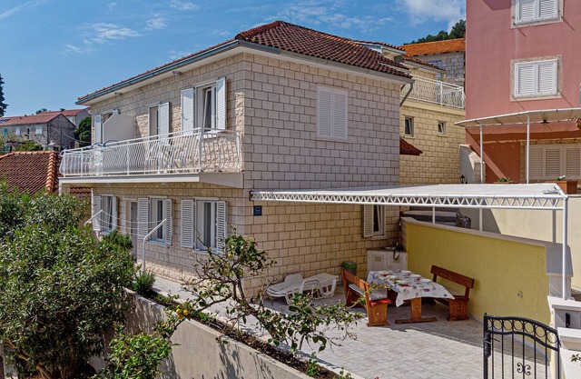 Apartments Čedomir, (14065), Korčula, Croatia