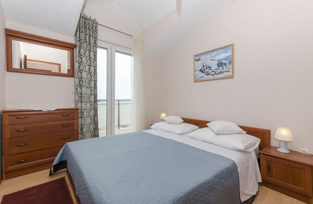 Apartments Živana (40279-A3) - Primosten