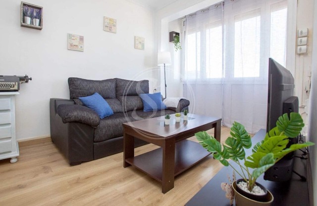 Apartments Les Corts for 4