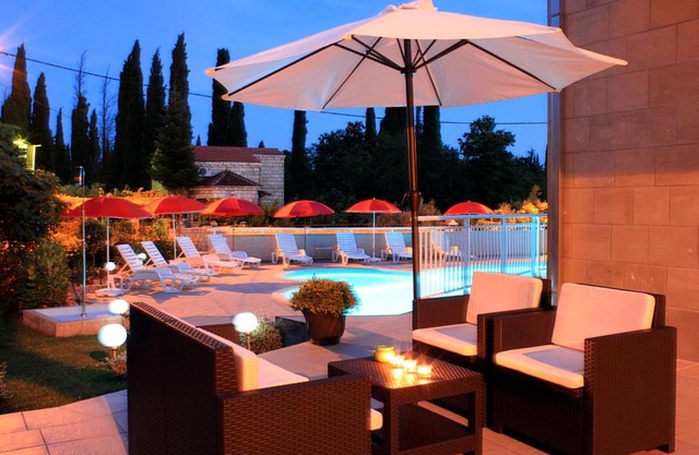 Apartments Grand Pinea