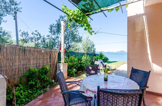 Apartments Kola's Mill - One Bedroom Apartment with Terrace and Sea View (A2)