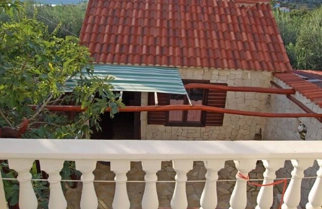 Apartments Mirko (30361-A1) - Seget Vranjica