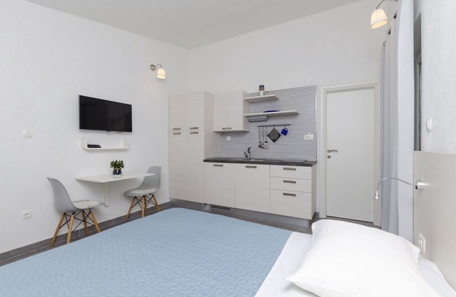 Apartments Uvala (40361-A2) - Primosten