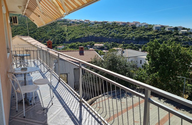 Apartments Vjenceslava (61921-A3) - Senj