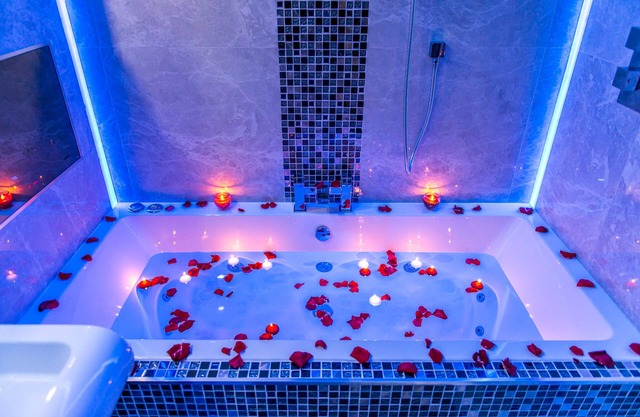 Aphrodite Suites - The Love Nest JET SPA Suite