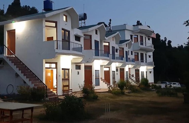 Apical Resort