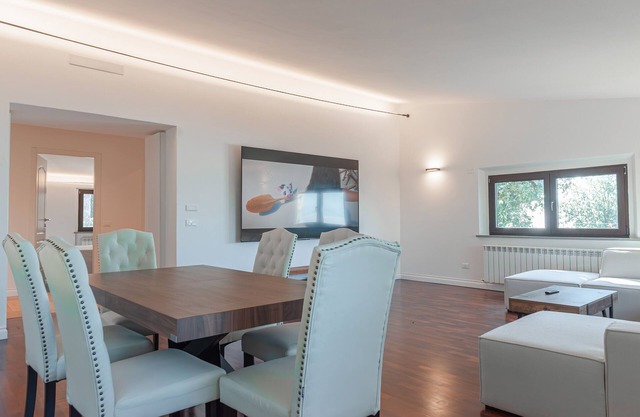 Appartamento 'Vista Lago' with Lake View, Private Garden and Wi-Fi