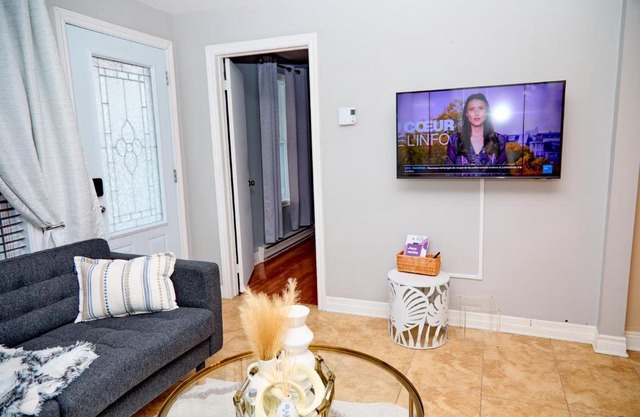 Appartement moderne 3 chambres avec spa, jardin privé & parking gratuit - accès autonome
