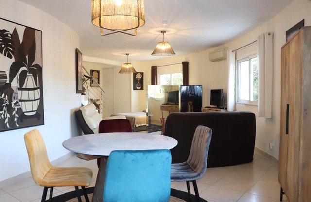 Appartement 50 m2 avec parking gratuit sur place