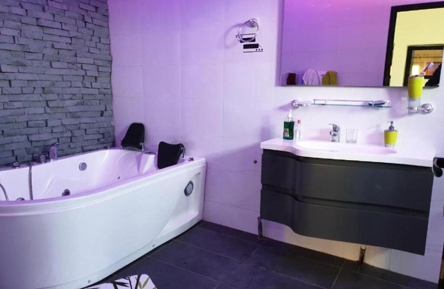 Appartement avec Jaccuzi à Diamniadio