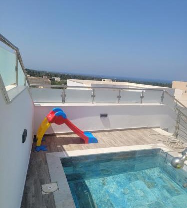 Appartement avec piscine vue sur mer