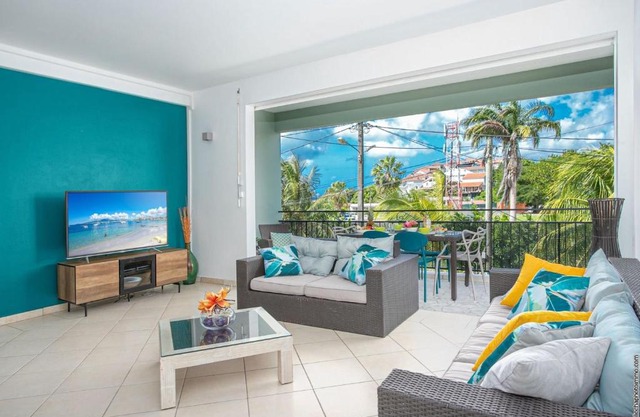Appartement de 2 chambres a Les Trois Ilets a 50 m de la plage avec vue sur la ville jardin clos et wifi