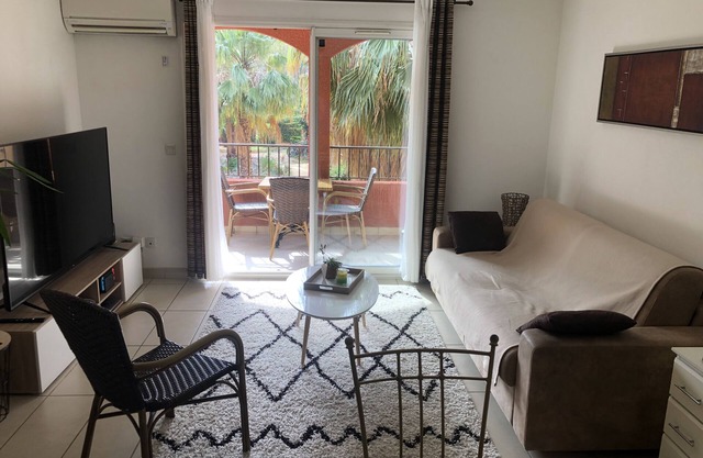 Appartement T2 Tout Confort 1.7km de la Plage Avec 3 Piscines