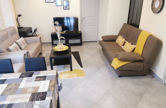 Appartement de Plein Pied Avec Terrasse à 20mn du Château de Fontainebleau