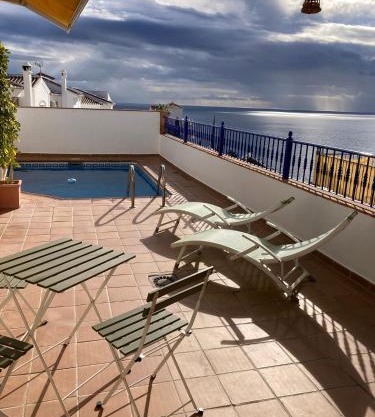 Appartement in Nerja with private pool and sea view