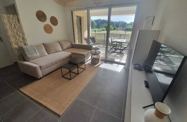 Appartement L'oustaou des Pins, Classé Meublé 4 Dans Résidence Sécurisée