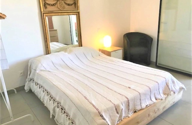Appartement Neuf Accès Tous Commerces et Centre Ville Historique