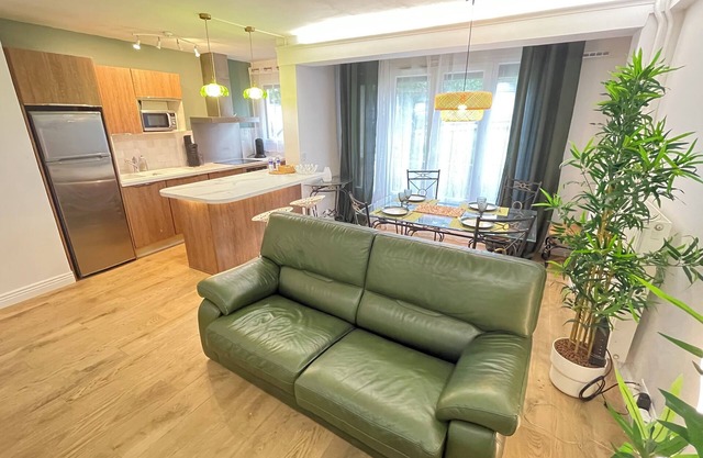 Appartement, Super Cosy, 2 Chambres, Pk Privé, 5 mn du Rer, 20 mn de Paris
