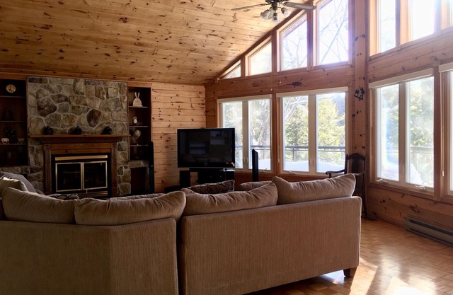Appealing cottage by the lake