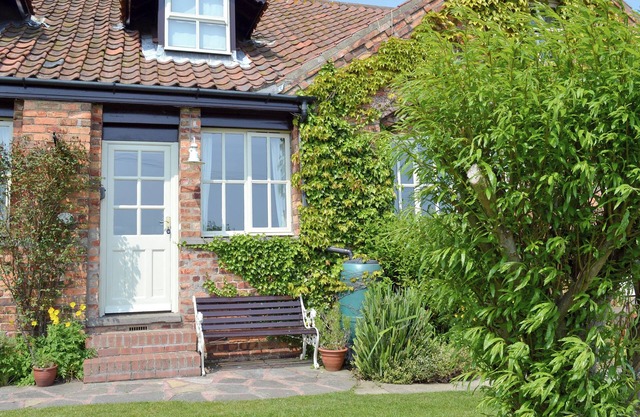 Apple Tree Cottage - E1800