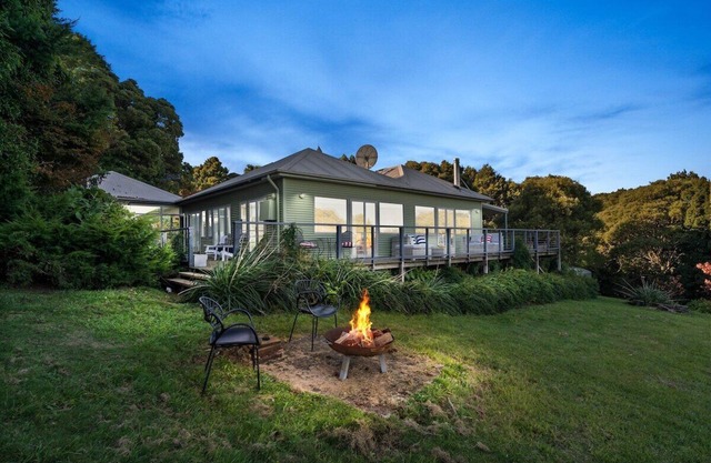 Applegarth Cottage - Cozy Little Slice of Robertson w/Fascinating History