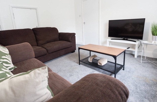 April Disc/Long Stay/Contractors