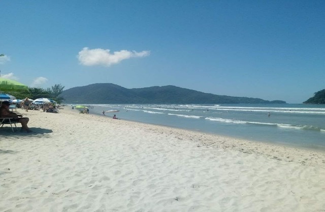 Apt 5 50 m from Sape Beach