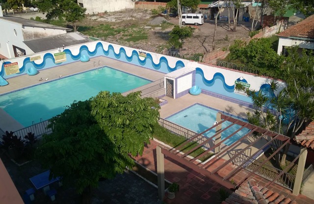 Apt Duplex in Condo. 2 parking spaces, swimming pool, grills and WIFI.