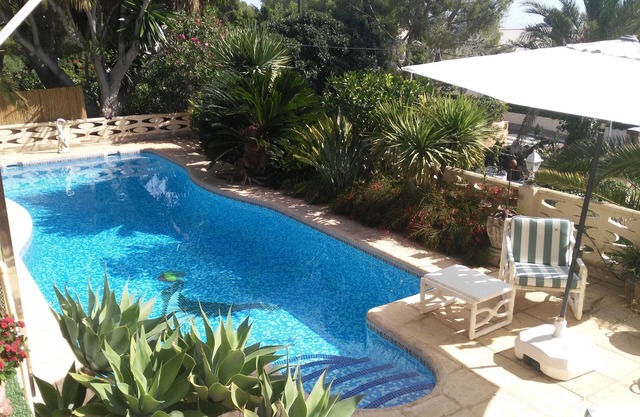 Apt. in chalet -20% x month, air conditioning, pool, private spa, wifi, bbq.