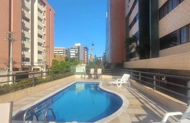Apt. In Ponta Verde with two suites 300 meters from the beach. Close to everything