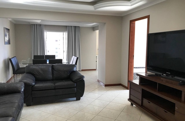 Apt in the center of Meia Praia with 4 bedrooms with air - close to the sea and two vacancies