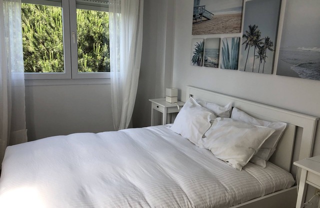 Apt. on Mataleñas Beach next to the golf course and Playas del Sardinero