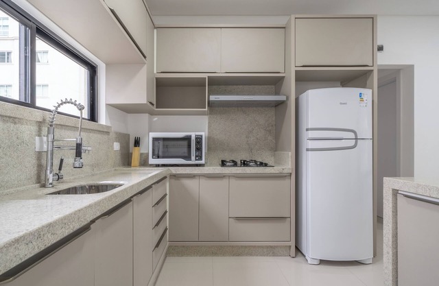 Apt w/Balcony & Bbq, 650m to Beach Rgo0502