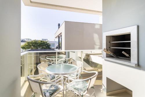 Apt w/BBQ 1km from Jurerê Beach - LES106