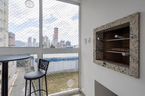 Apt w/Gourmet Balcony 500m from the Beach CDM0101