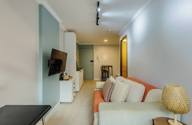 Apto 1Q 350m do PQ. Bosque do Sudoeste - SVS0219