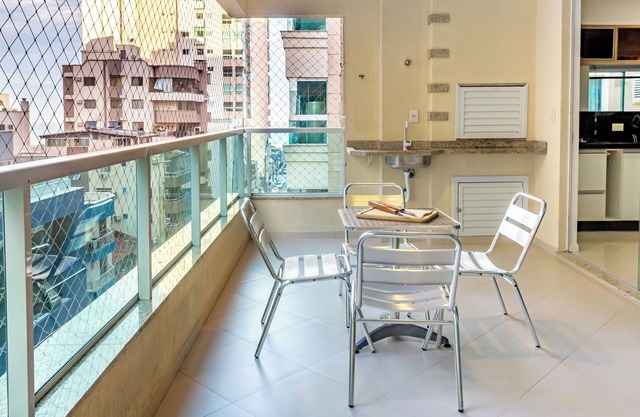 Apto 3Q c/banheira, 150m da praia, Itapema N1188