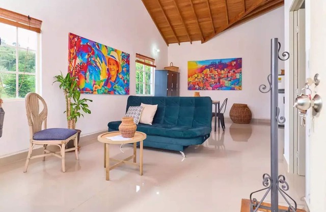 Apto amoblado para vivir por mesesnn