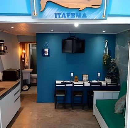 Apto Climatizado com varanda próximo a praia