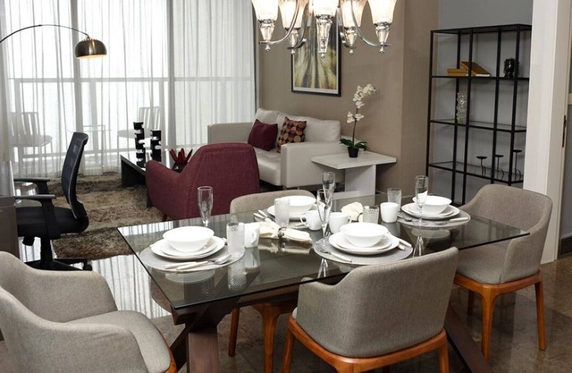 Apto en YOO Ave Balboa con vista parcial al Mar