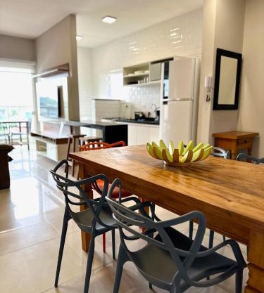 Apto Excelente C/Ar, Varanda Gourmet e Piscina